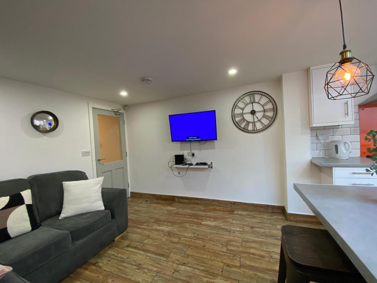 Nice Living Serviced Accommodations 2 코번트리 외부 사진