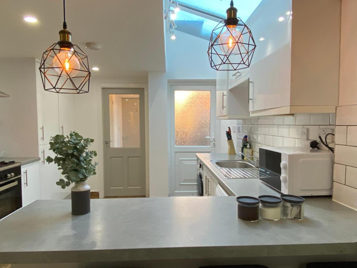 Nice Living Serviced Accommodations 2 코번트리 외부 사진