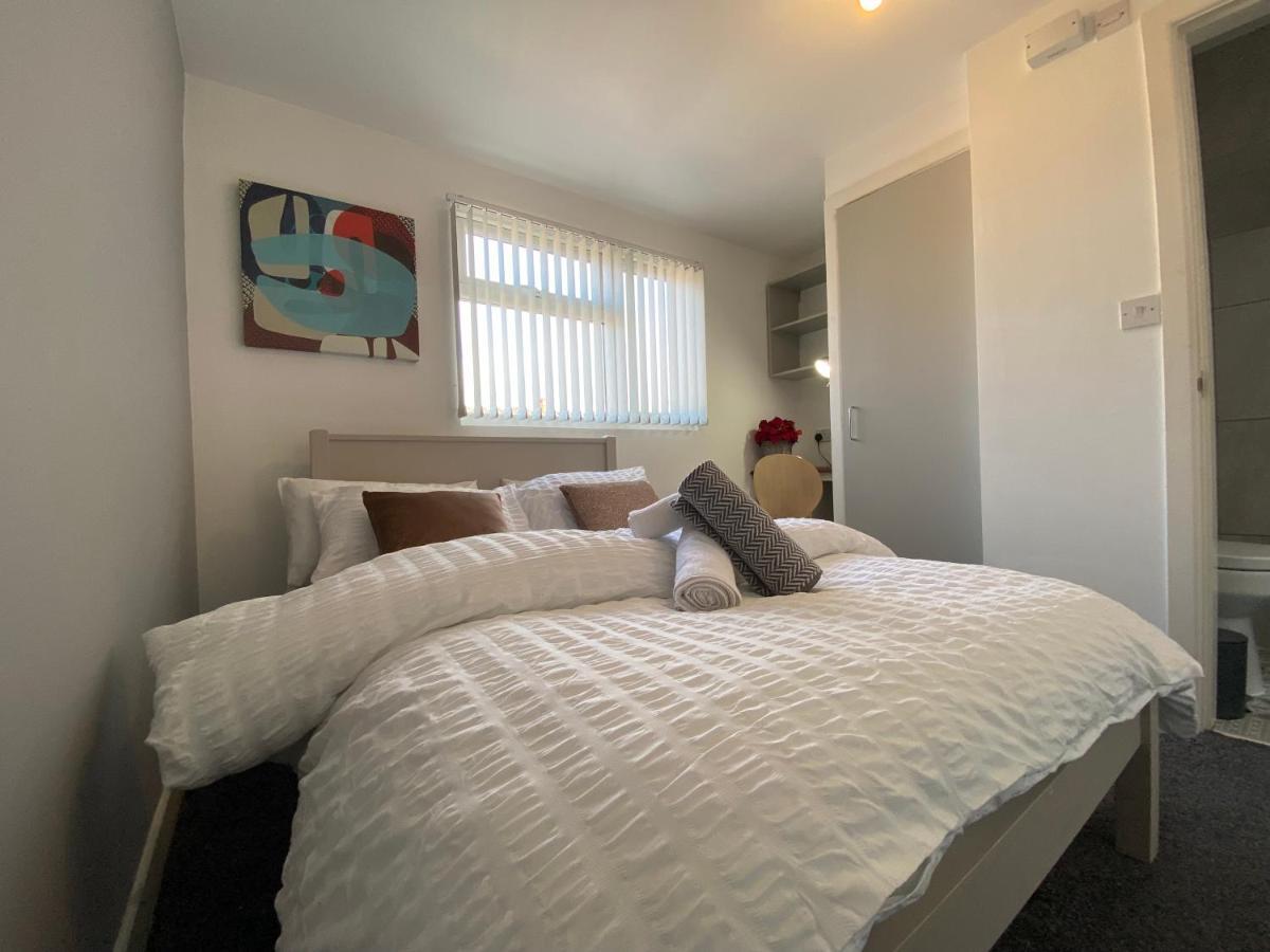 Nice Living Serviced Accommodations 2 코번트리 외부 사진