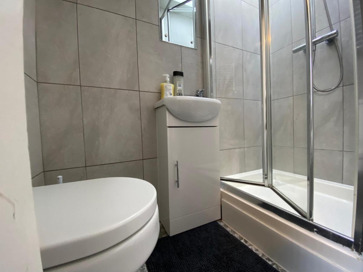 Nice Living Serviced Accommodations 2 코번트리 외부 사진